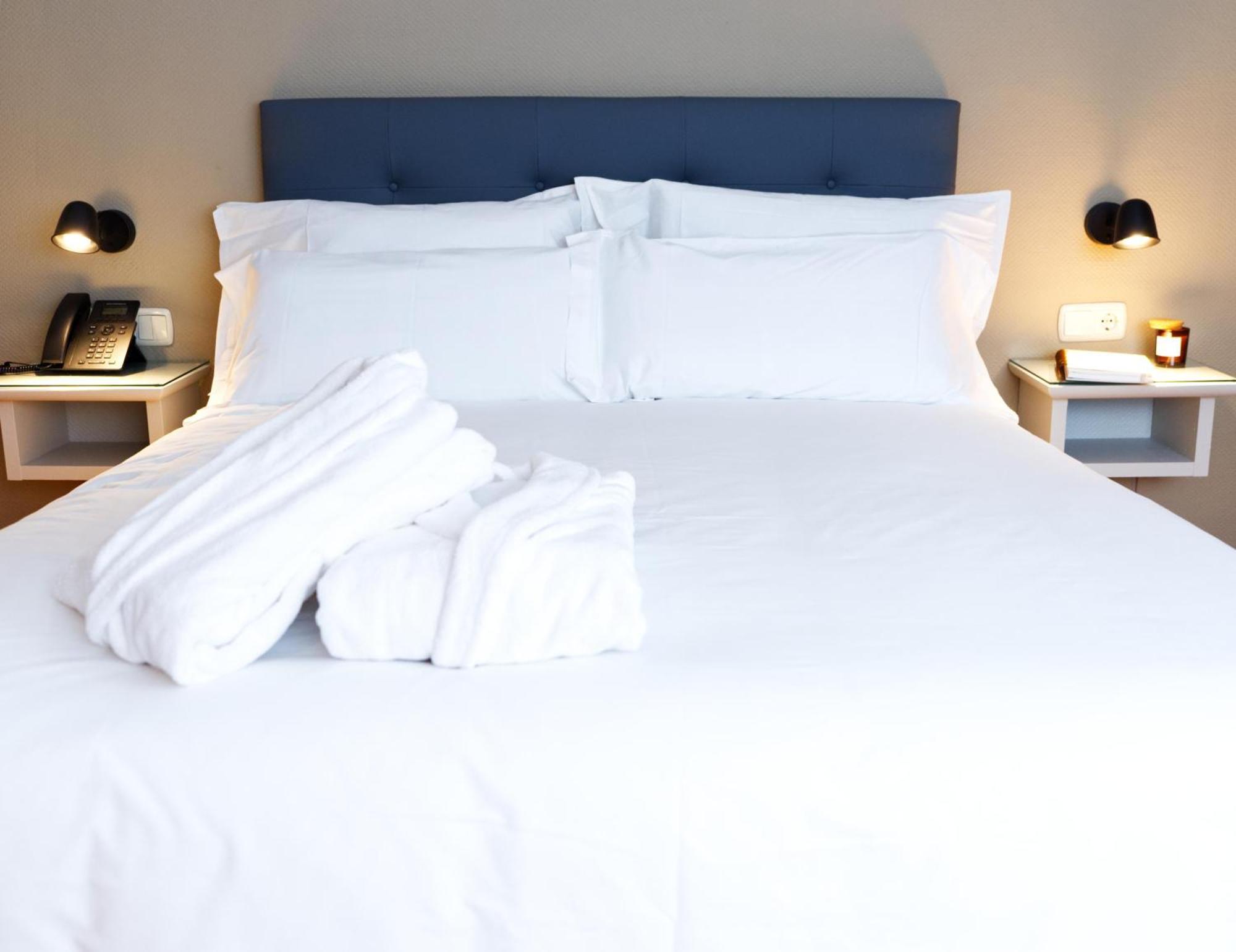 Hotel Ciudad Del Sol Écija Екстериор снимка