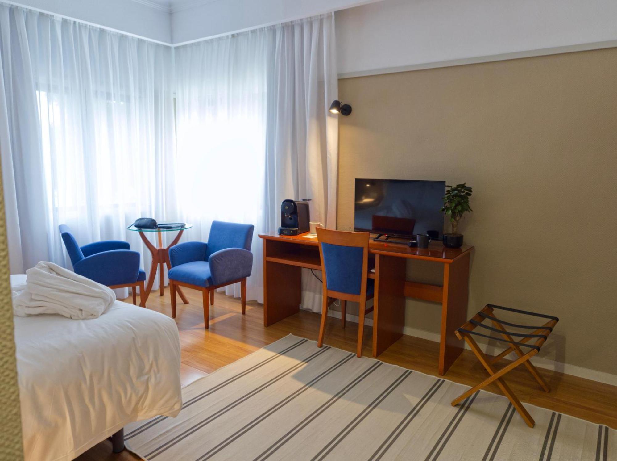 Hotel Ciudad Del Sol Écija Екстериор снимка